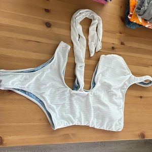 One shoulder swimsuit